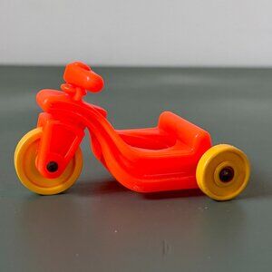 VINTAGE Fisher-Price Little People Play Family Little Riders Tricycle